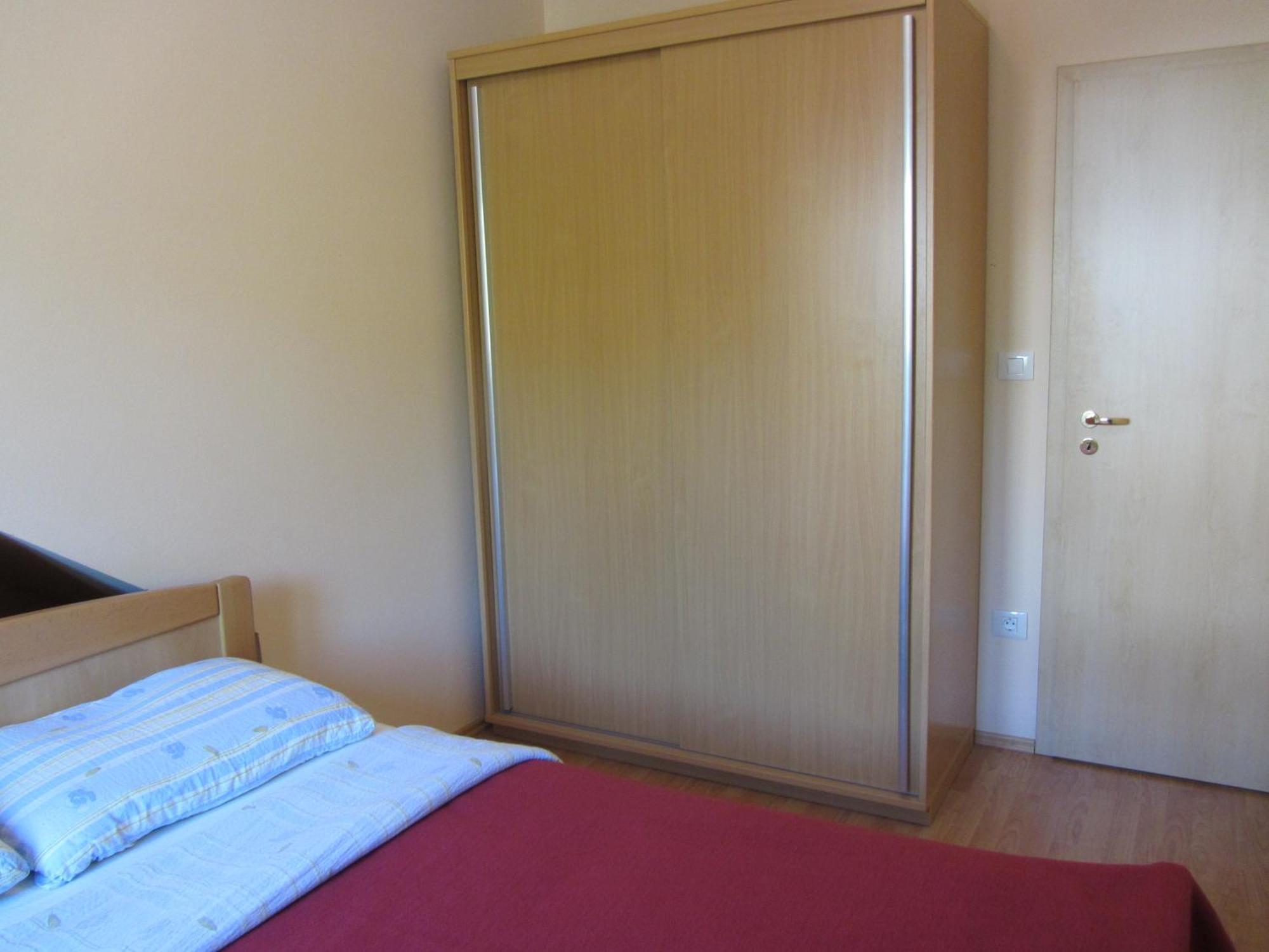 Apartments Dilja Malinska Zimmer foto