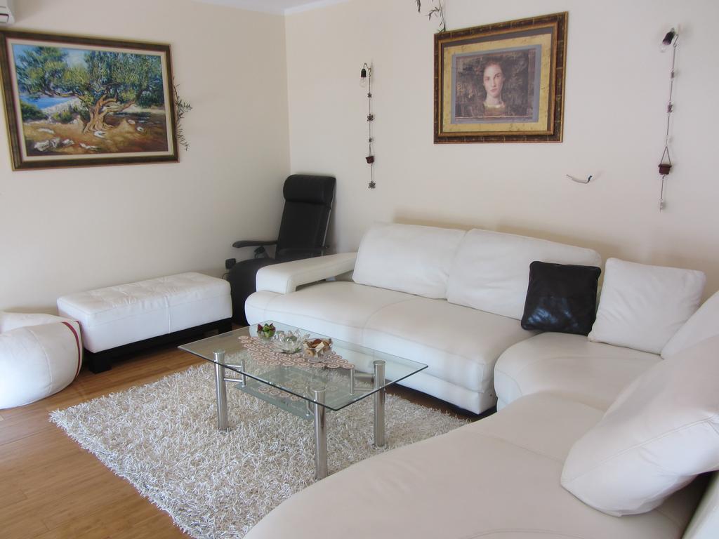 Apartments Dilja Malinska Zimmer foto
